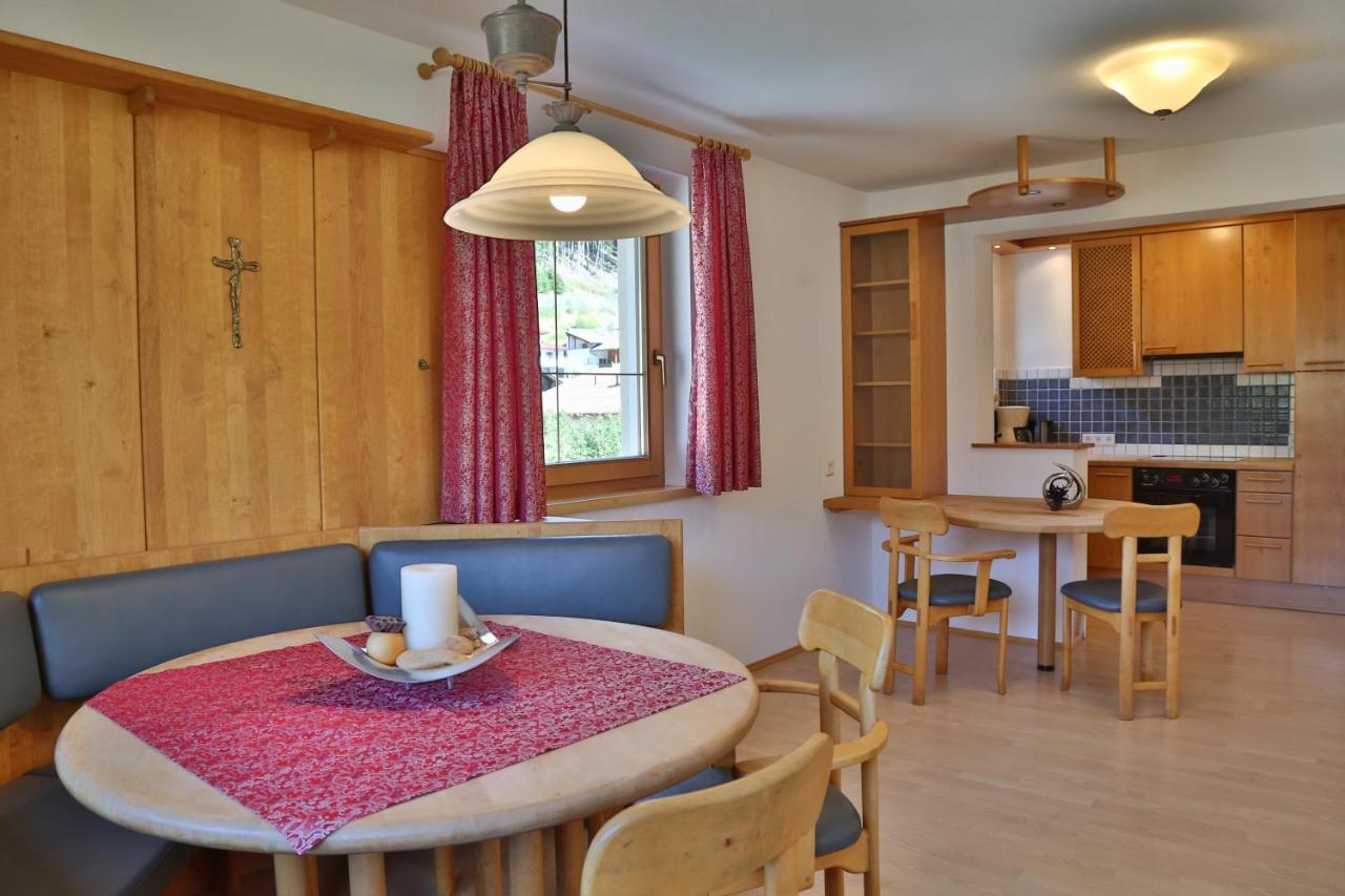 Alp Larain B&B Ischgl Bagian luar foto